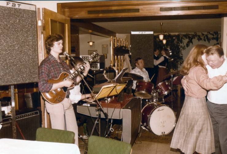 Click for original image 460k 2981x2024